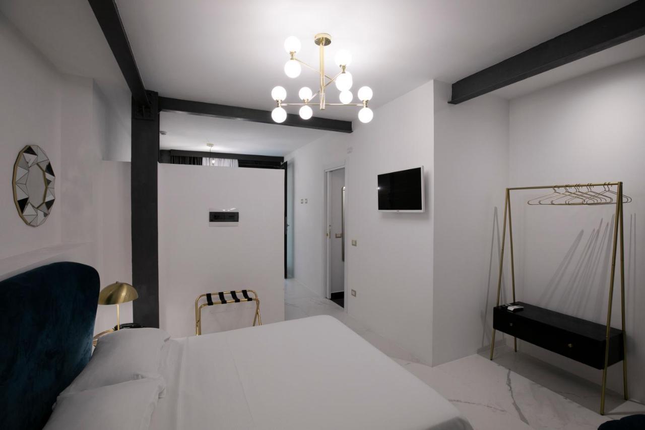 Azzoli Trapani - Apartments&Skypool - Adults Only المظهر الخارجي الصورة
