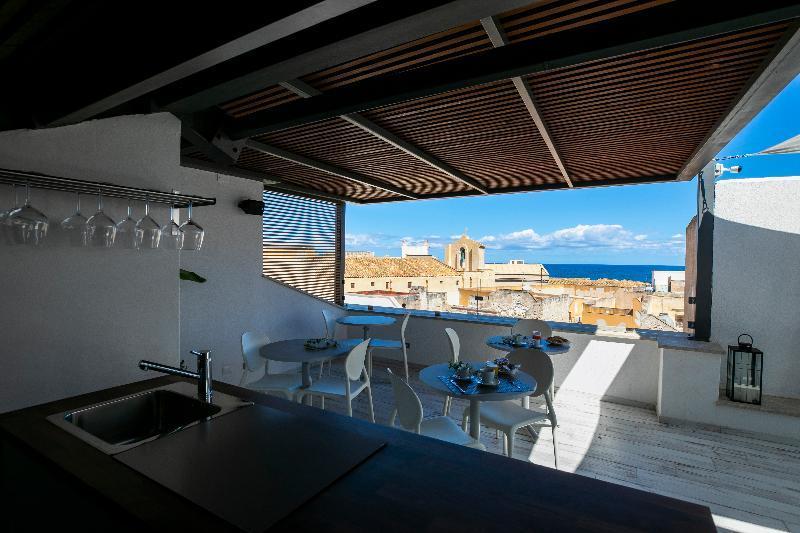 Azzoli Trapani - Apartments&Skypool - Adults Only المظهر الخارجي الصورة