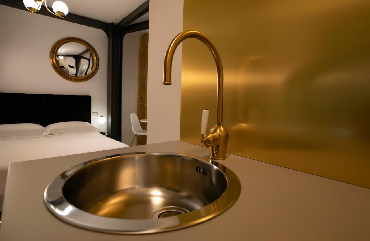 Azzoli Trapani - Apartments&Skypool - Adults Only المظهر الخارجي الصورة