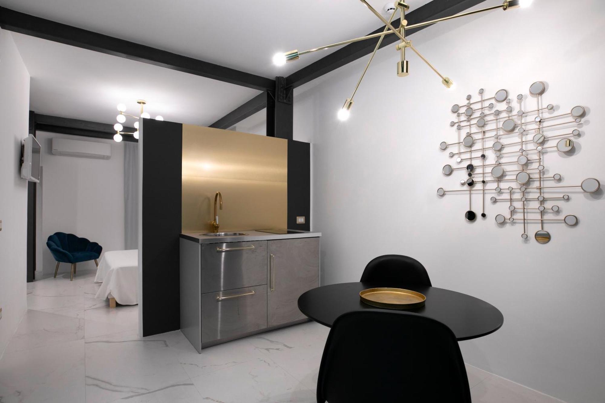 Azzoli Trapani - Apartments&Skypool - Adults Only المظهر الخارجي الصورة
